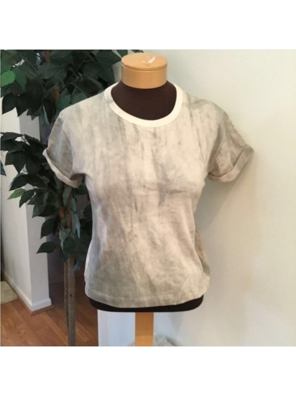 PACSUN XS Womans gray and white roll sleeve short sleeve top